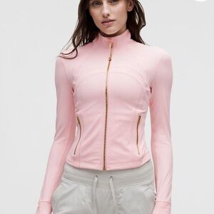 LULULEMON DEFINE CROPPED JACKET NULU BLUSH QUARTZ/GOLD GOLD SZ 10 NEW